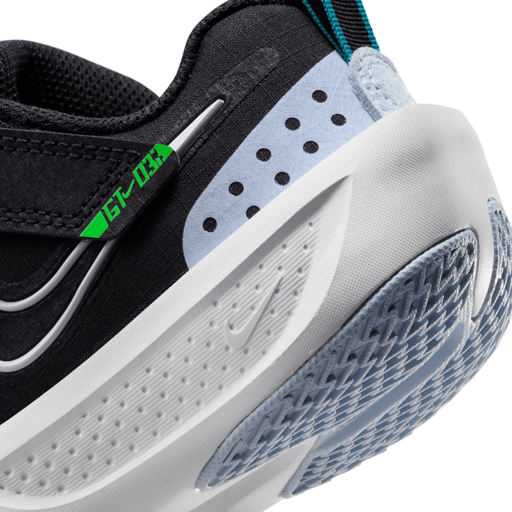 Nike G.T. Cut 3 Basketball (PS) Angle 6