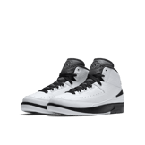 Air Jordan 2 Retro Wing It (GS) Angle 2