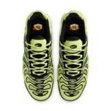 Nike Air Max Plus Drift Light Lemon Twist Stadium Green Angle 1