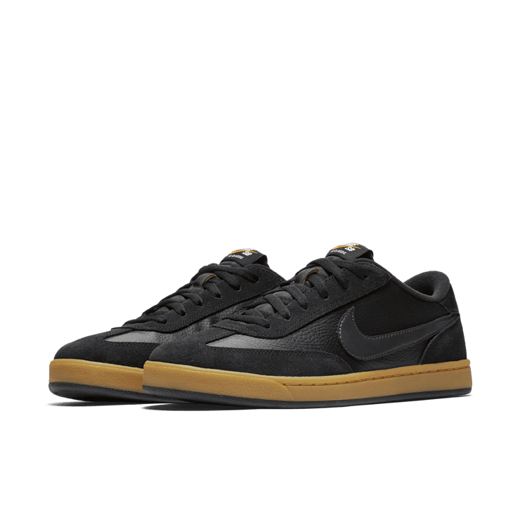 Nike SB FC Classic Black Angle 2