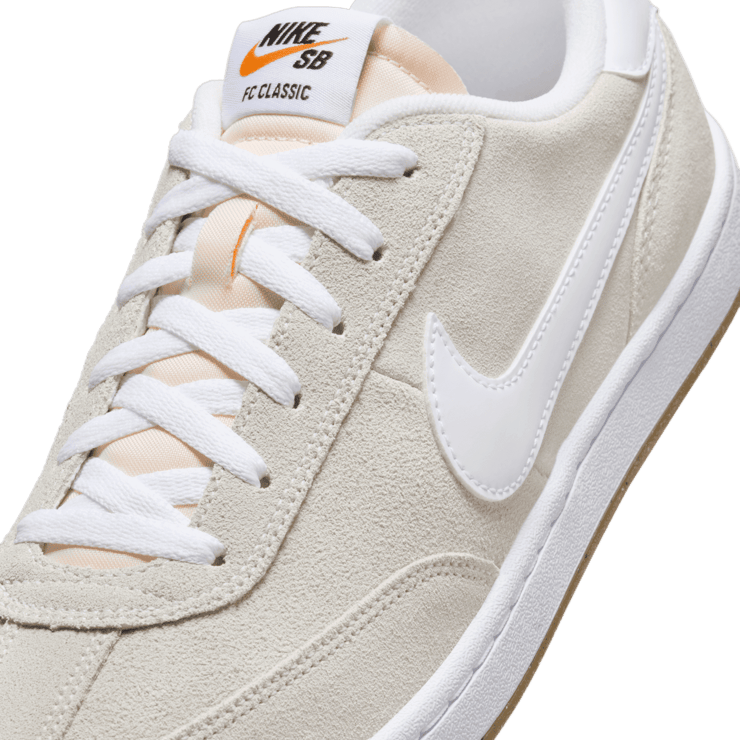 Nike SB FC Classic Summit White Angle 4