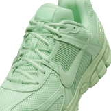 Nike Zoom Vomero 5 Vapor Green Angle 4