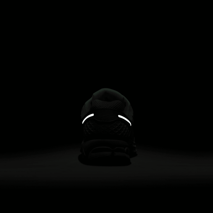 Nike Zoom Vomero 5 Vapor Green Angle 7