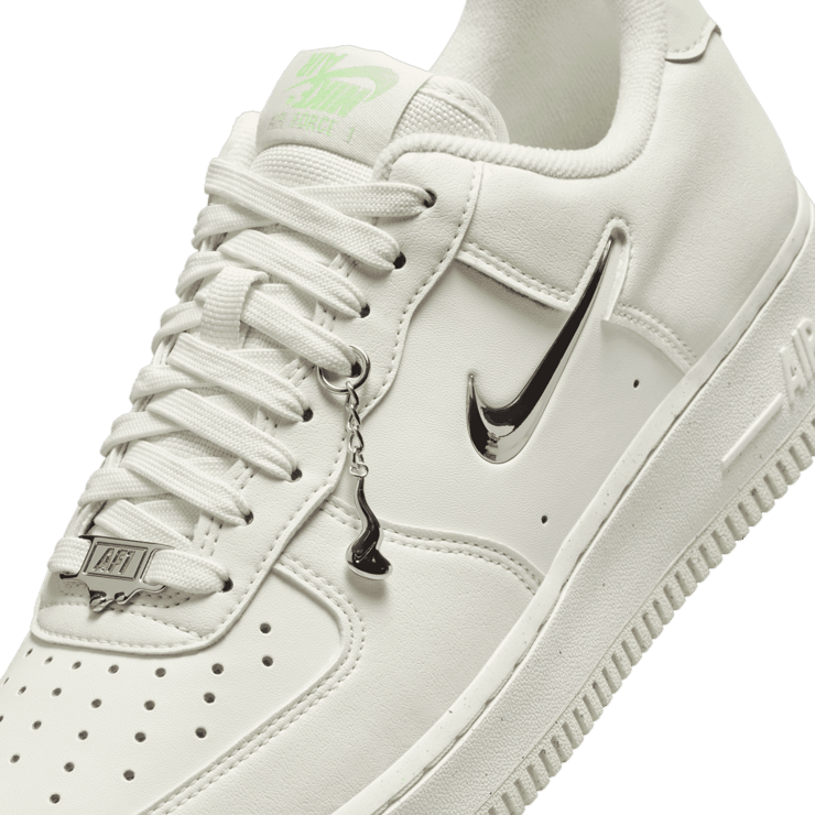 Nike Air Force 1 Low SE Next Nature Sail Angle 5