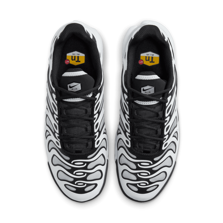 Nike Air Max Plus Drift White Black (W) Angle 2