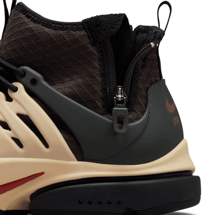 Nike Air Presto Mid Utility Baroque Brown Angle 6