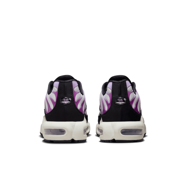 Nike Air Max Plus Lilac Bloom Angle 3