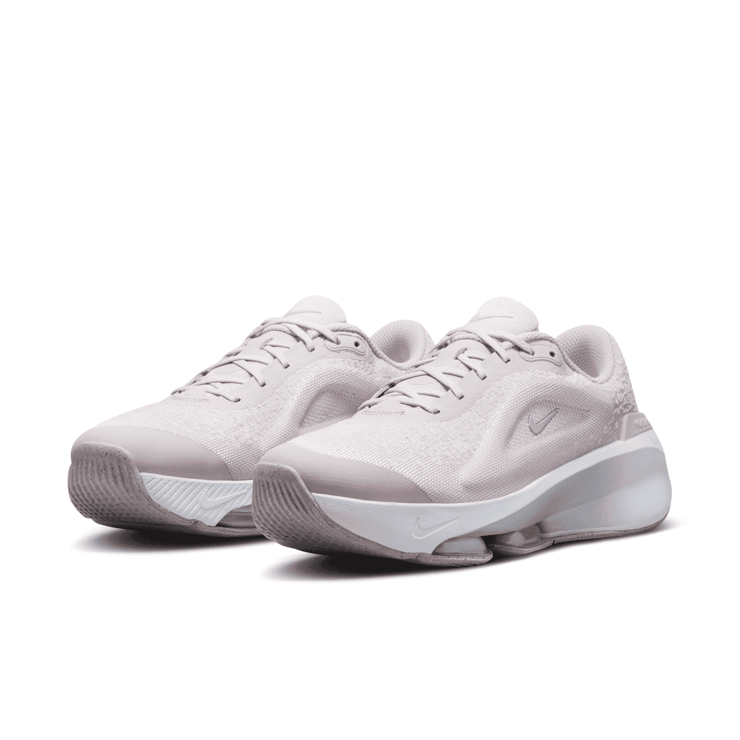 Nike Versair Workout Angle 3