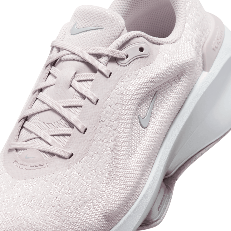 Nike Versair Workout Angle 5