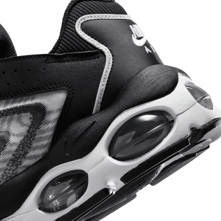 Nike Air Max TW Black White Angle 5