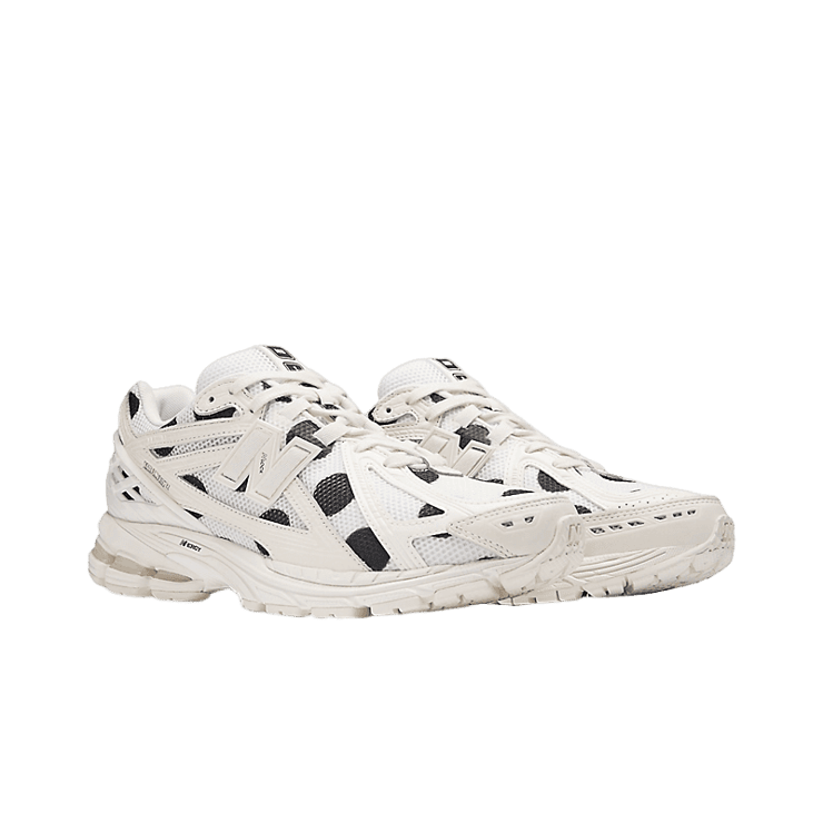 New Balance 1906R Polka Dot White Black Angle 2