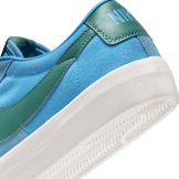 Nike SB Zoom Blazer Low Pro GT SB 'University Blue Bicoastal' Angle 5