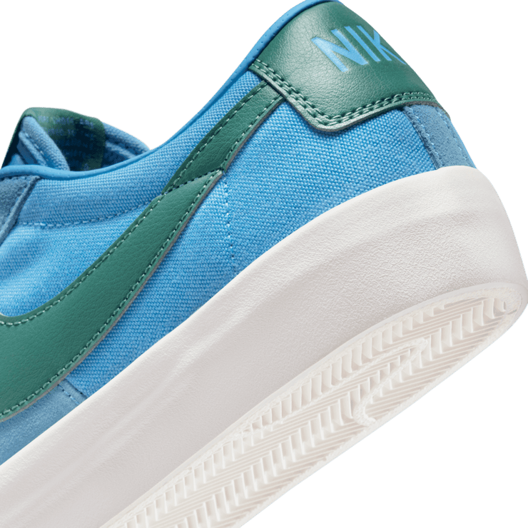 Nike SB Zoom Blazer Low Pro GT SB 'University Blue Bicoastal' Angle 5