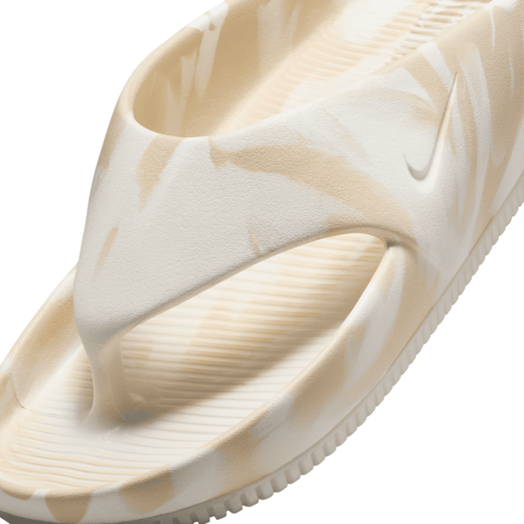 Nike Calm SE Flip Flops Angle 4