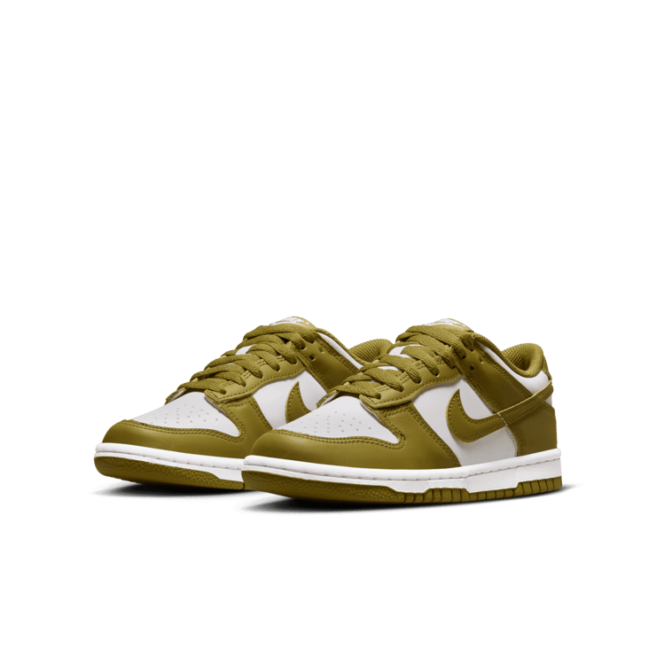 Nike Dunk Low Pacific Moss (GS) Angle 2