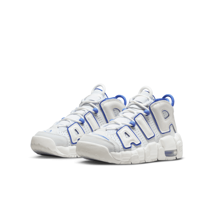 Nike Air More Uptempo (GS) Angle 2