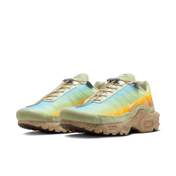 Nike Air Max Plus Beachy Sunset (W) Angle 2