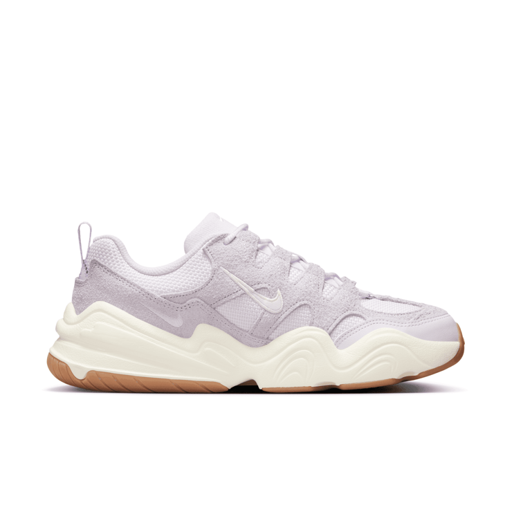 Nike Tech Hera Angle 1