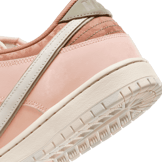 Nike SB Dunk Low Trocadéro Gardens Angle 5
