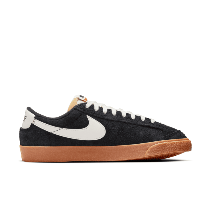 Nike Blazer Low '77 Vintage Angle 1