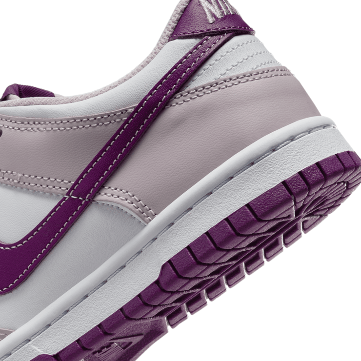 Nike Dunk Low 'Platinum Violet' (GS) Angle 6