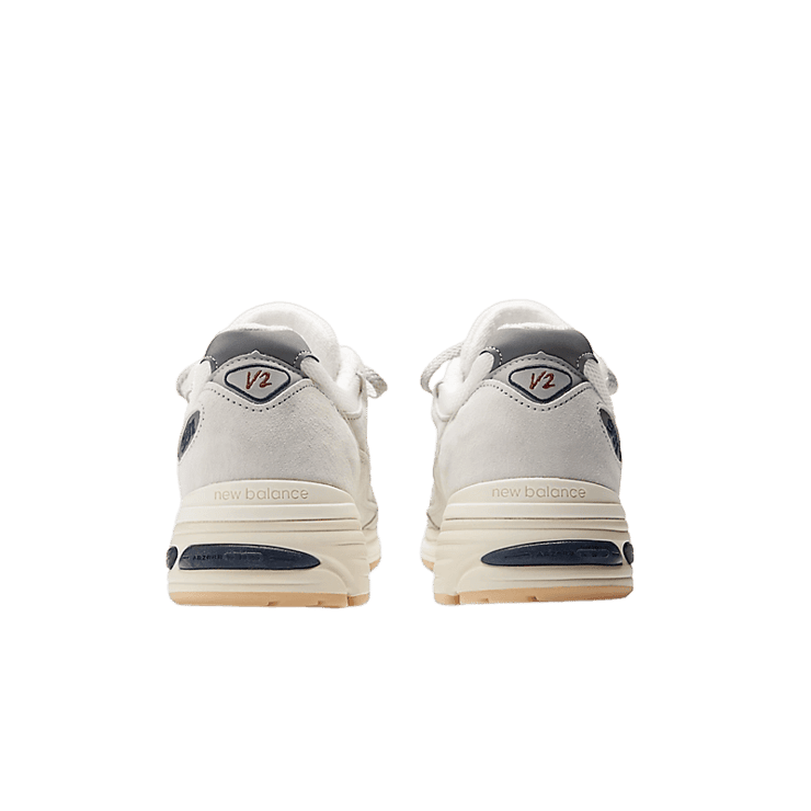 New Balance 991v2 Made in England Vintage Sport Angle 4