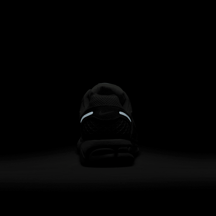 Nike Zoom Vomero 5 Jade Horizon Angle 7