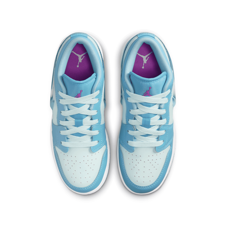 Air Jordan 1 Low SE  'Aquarius Blue' (GS) Angle 2