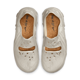 Nike ISPA Universal Natural Angle 1