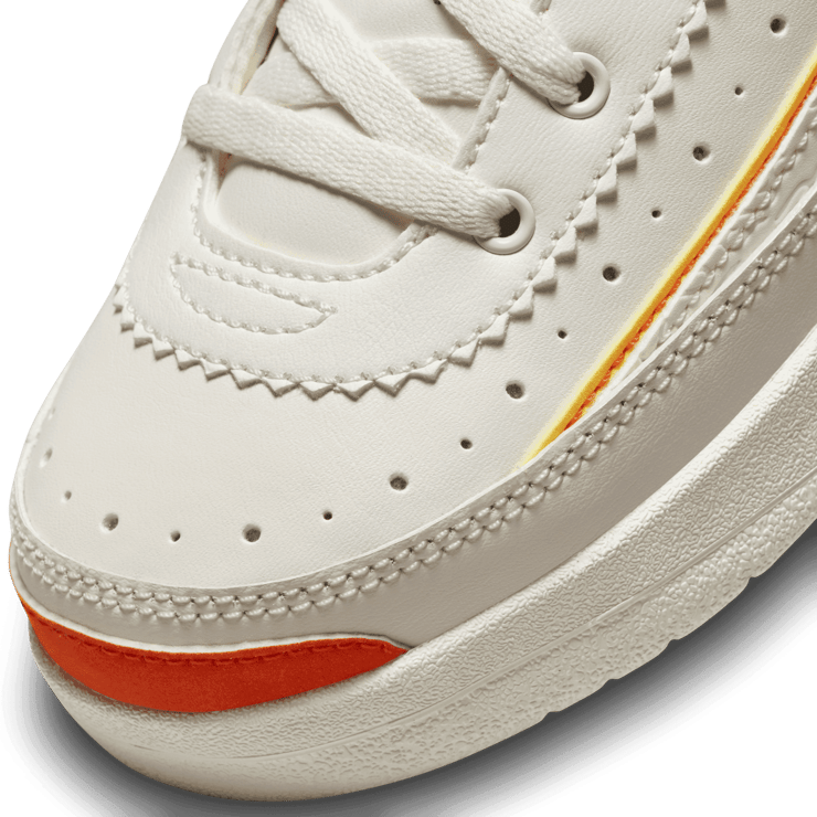 Maison Château Rouge x Air Jordan 2 'United Youth International' (PS) Angle 4