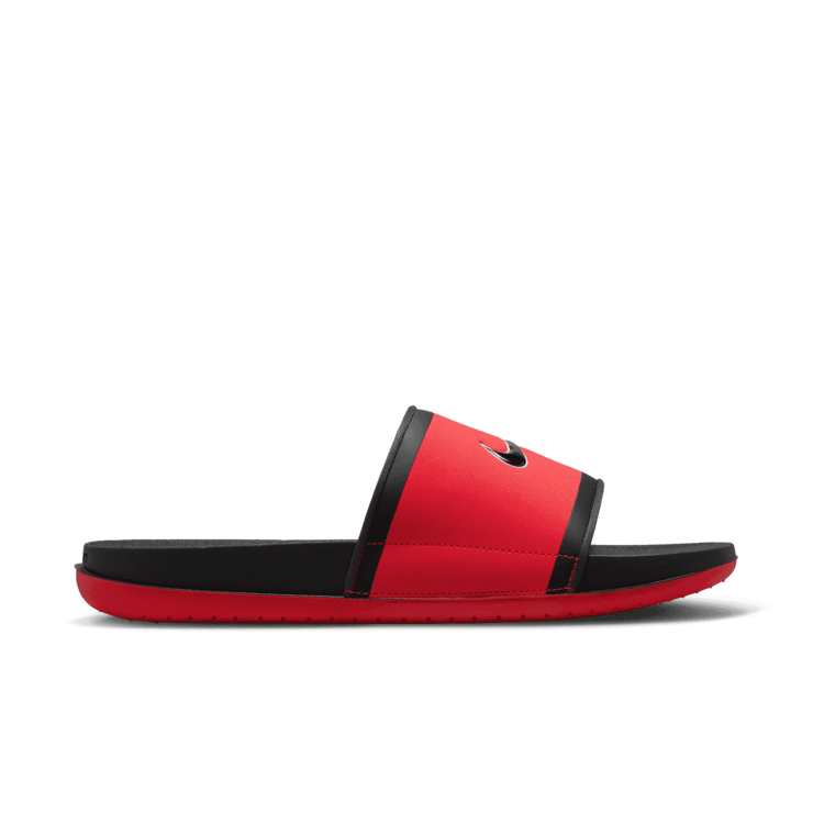 Nike College Offcourt (Georgia) Slides Angle 4