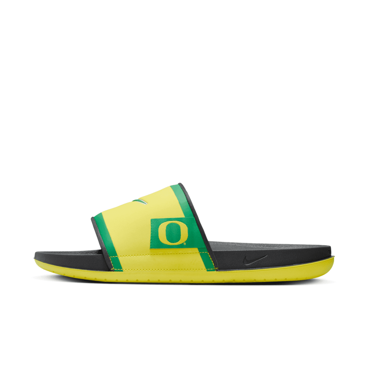 Nike College Offcourt (Oregon) Slides Angle 0