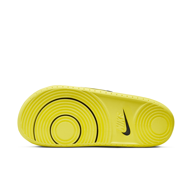 Nike College Offcourt (Oregon) Slides Angle 1