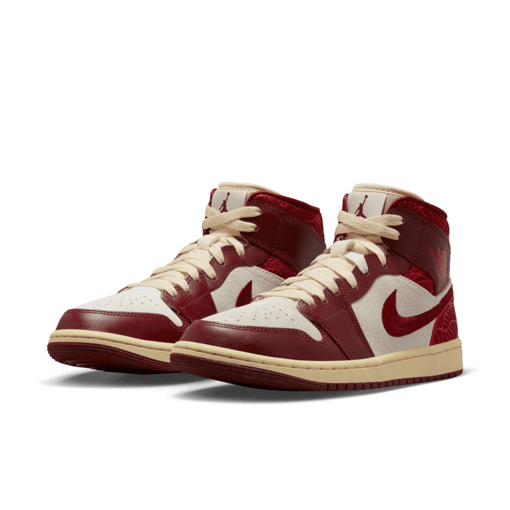 Air Jordan 1 Mid SE Tiki Leaf (W) Angle 2