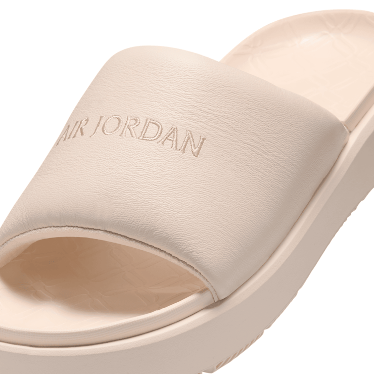 Jordan Sophia Slide 'Legend Light Brown' (W) Angle 4
