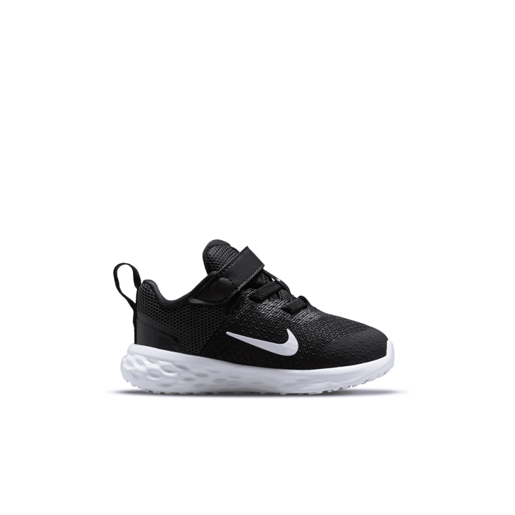 Nike Revolution 6 'Black White' (TD) Angle 1