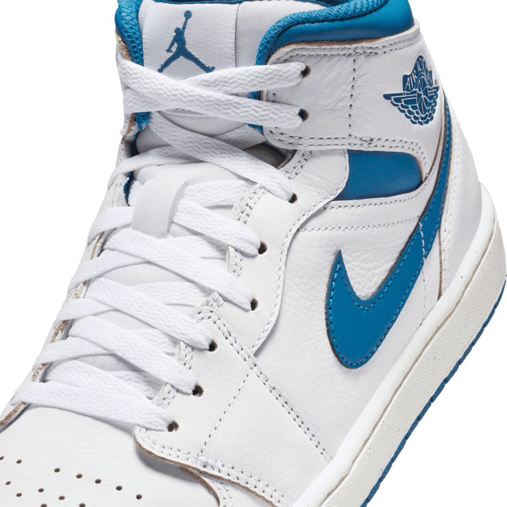 Air Jordan 1 Mid SE Industrial Blue Angle 4