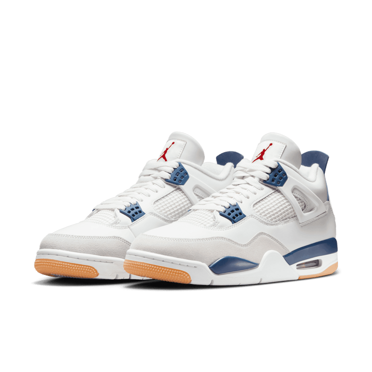 Air Jordan 4 Retro SP Nike SB Summit White Navy Angle 6