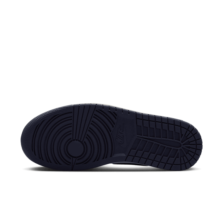 Air Jordan 1 Retro Low OG Obsidian UNC Angle 0