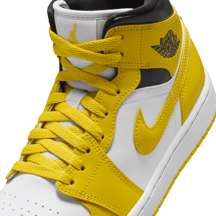 Air Jordan 1 Mid Vivid Sulfur (W) Angle 4