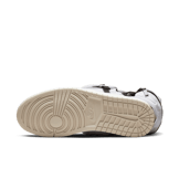 Jordan 1 High OG Stash White Black Angle 0