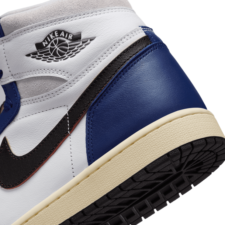 Air Jordan 1 Retro High OG Rare Air Angle 5