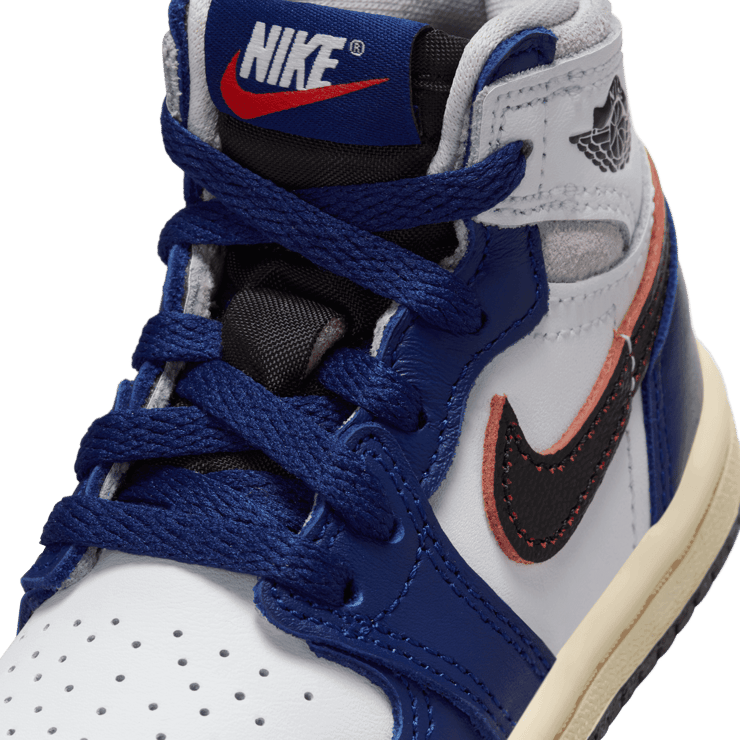 Air Jordan 1 Retro High OG Rare Air (TD) Angle 4