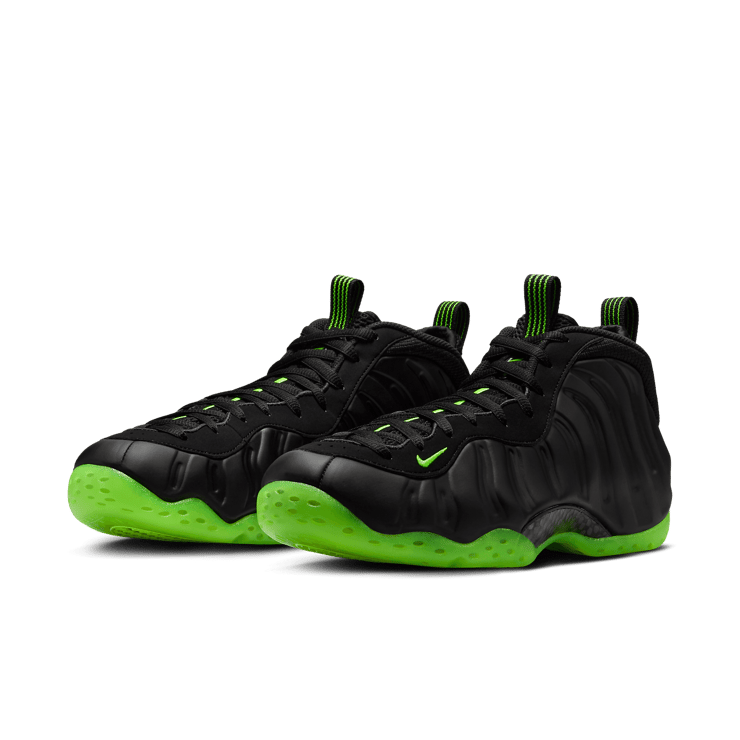 Nike Air Foamposite One Black Volt Angle 3