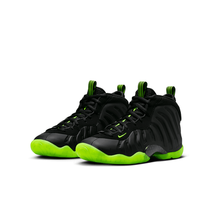 Nike Little Posite One Black Volt (GS) Angle 2