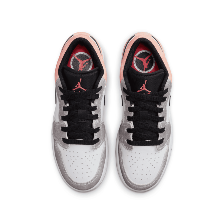 Air Jordan 1 Low SE  'Flight Club' (GS) Angle 2