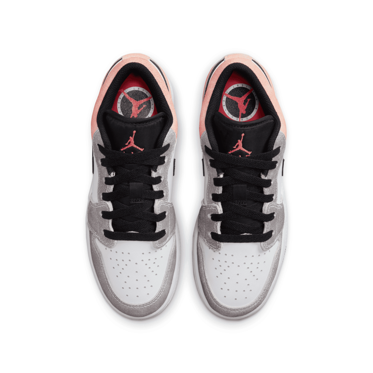 Air Jordan 1 Low SE 'Flight Club' (GS) Angle 2