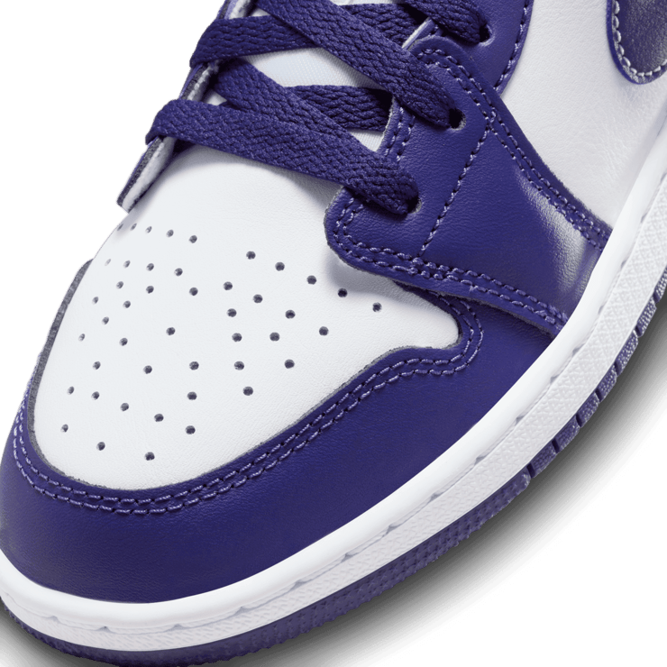 Air Jordan 1 Low 'Sky J Purple' (GS) Angle 4