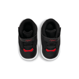 Jordan Max Aura 4  'Bred' (TD) Angle 2