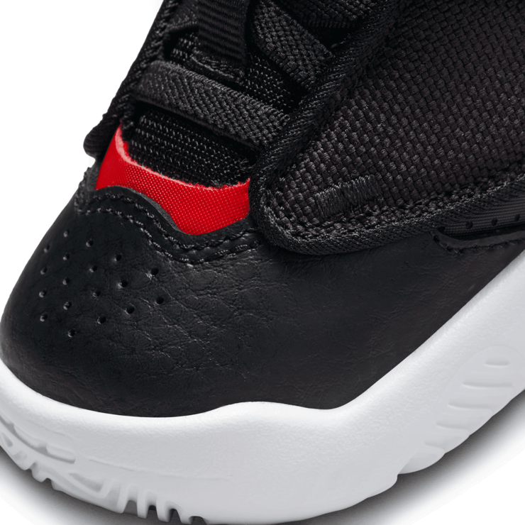 Jordan Max Aura 4  'Bred' (TD) Angle 5